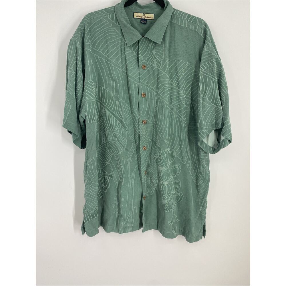 Tommy Bahama Silk Shirt Men’s Size Large Relax Emboss Floral Beach Outdoor 652